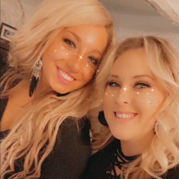 Meet your Posher, Baylee - Picture 1 of 1